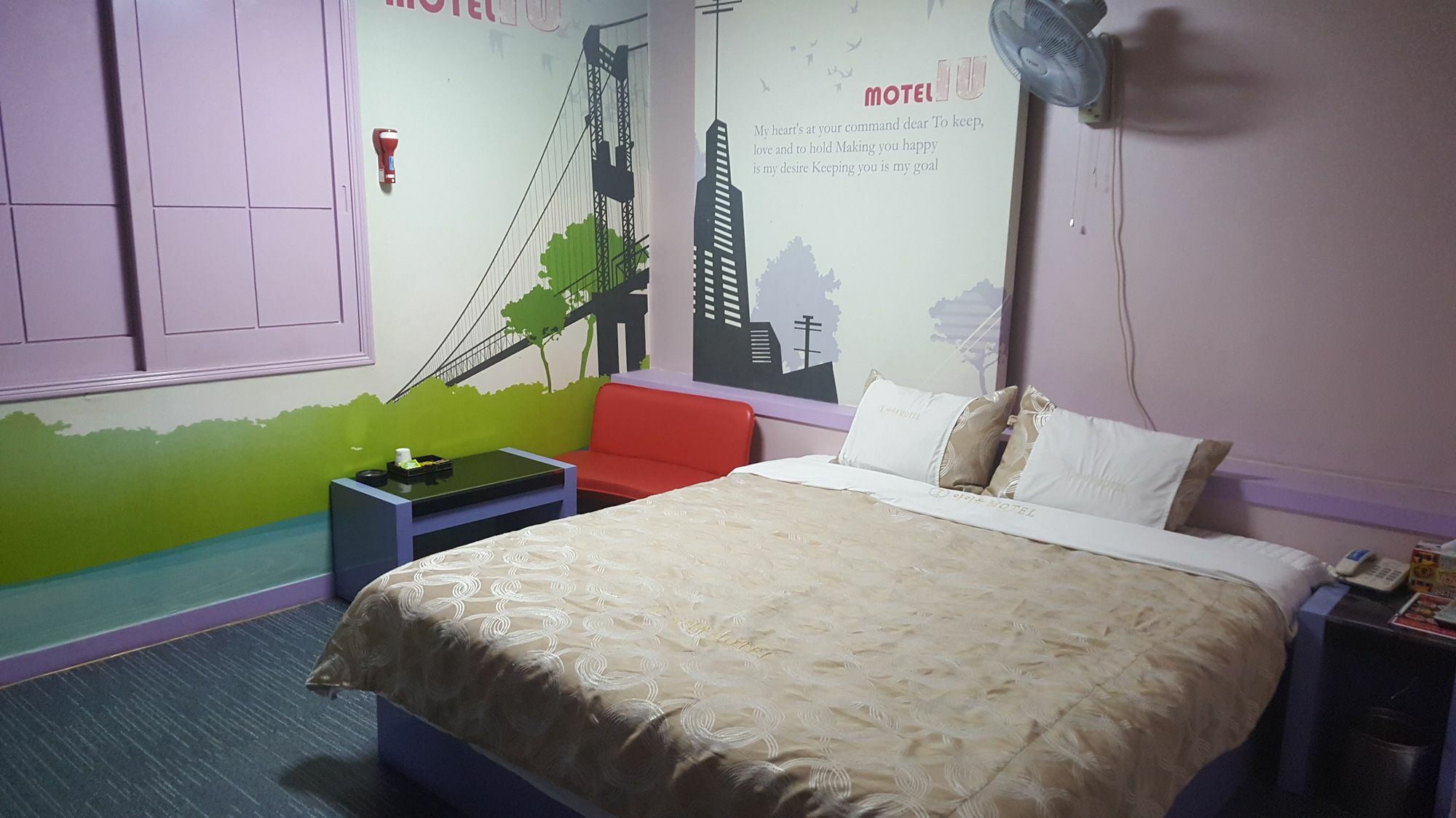 Motel Iu Changwon Bagian luar foto